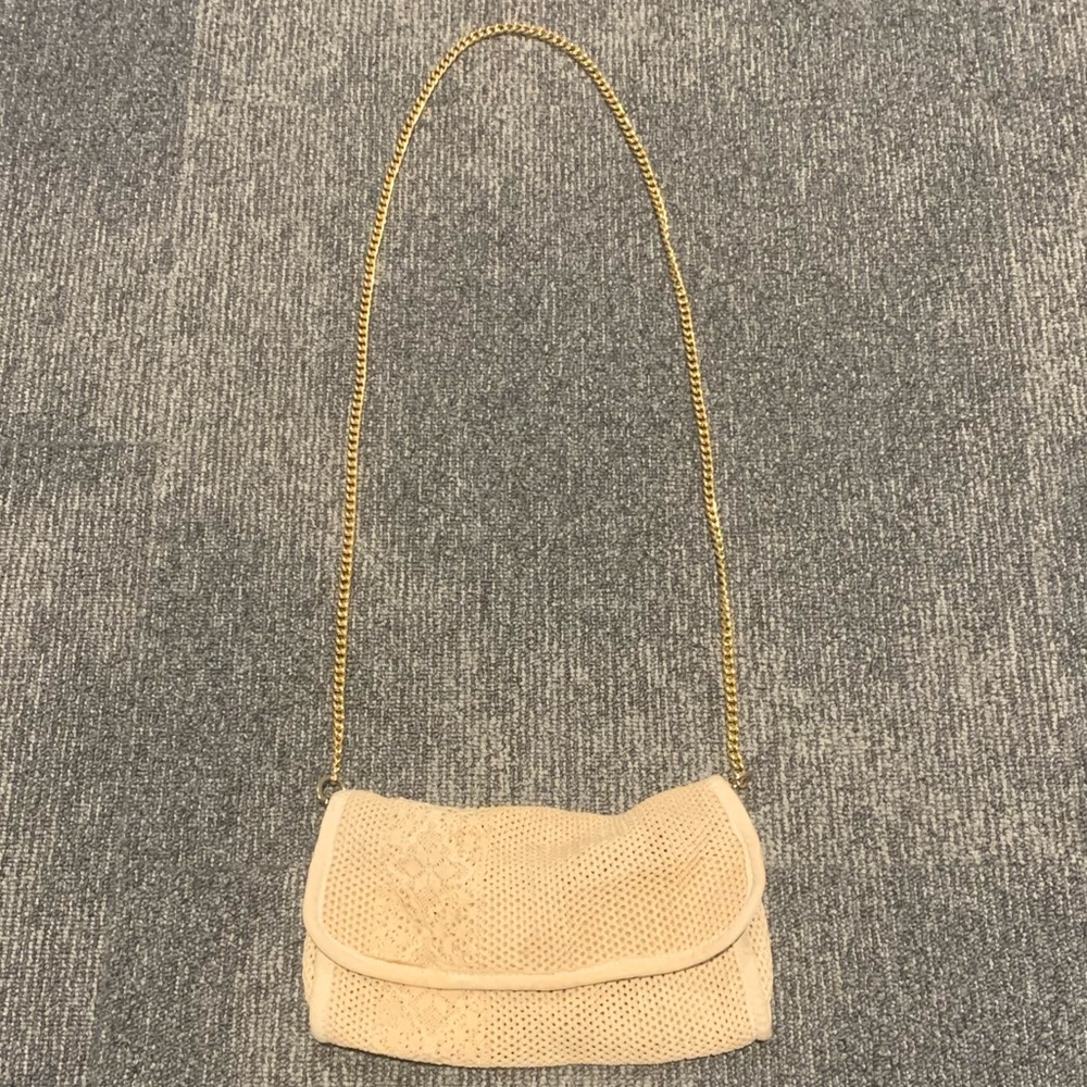 PG Crochet Women’s Cream Coloured Purse - Made in Italy (EUC)